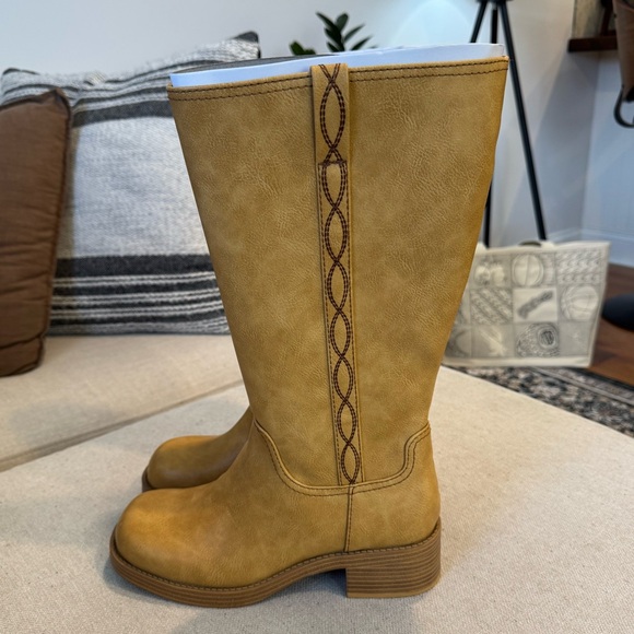 No Boundaries Shoes - No Boundaries Women's Tall Riding Boot, Honey Tan, Sz 10, NWT